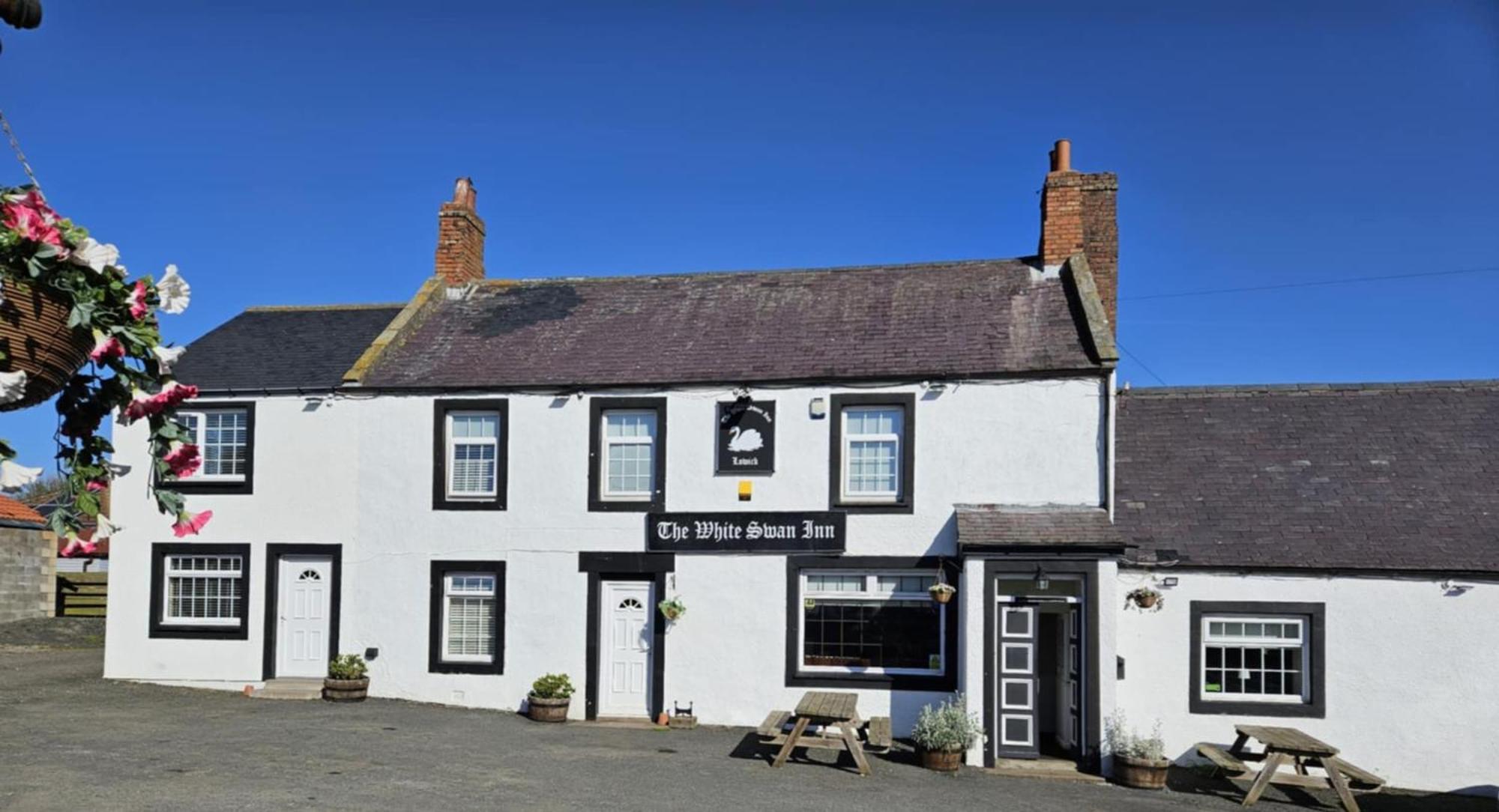 The White Swan Inn Lowick  Exterior foto