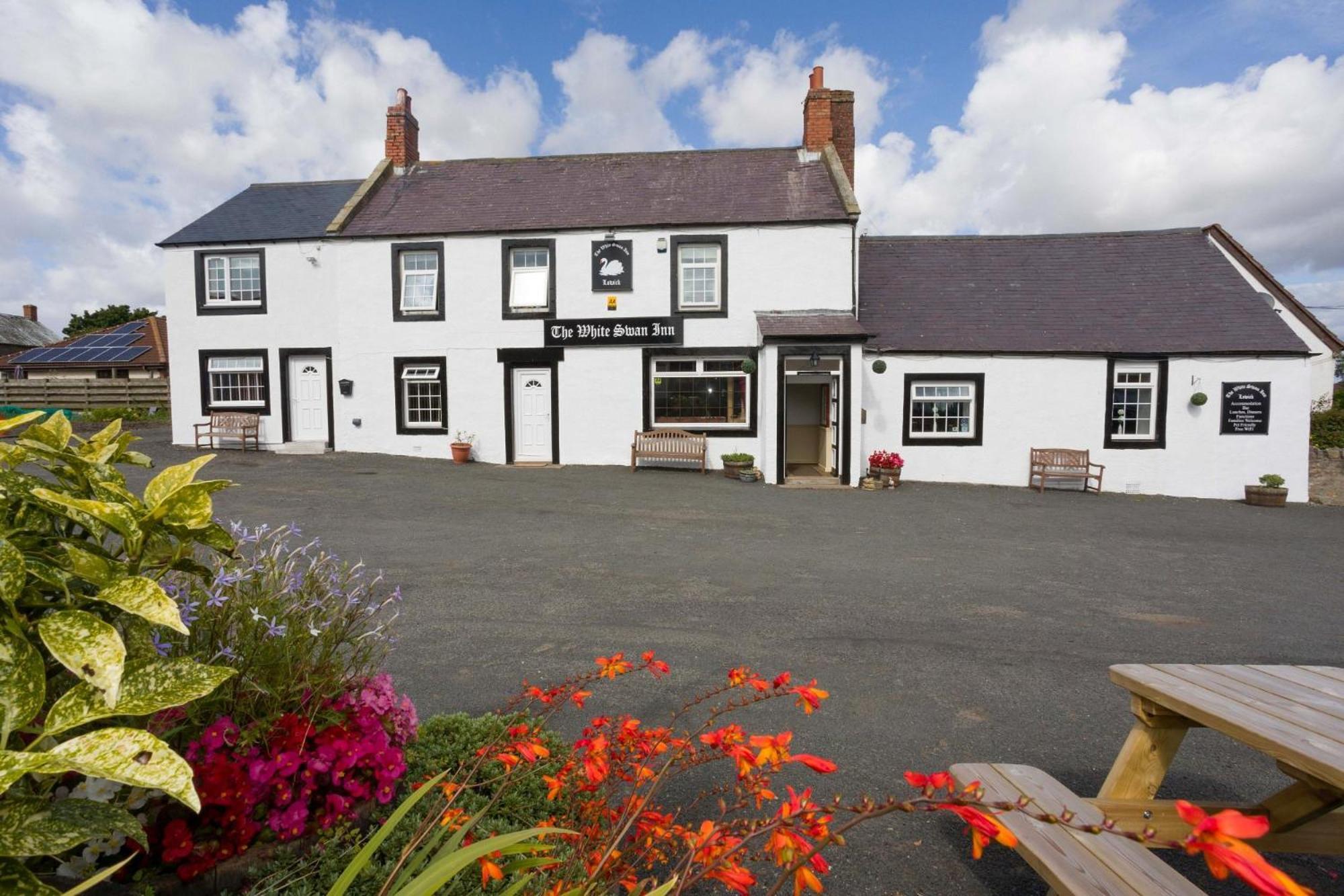 The White Swan Inn Lowick  Exterior foto